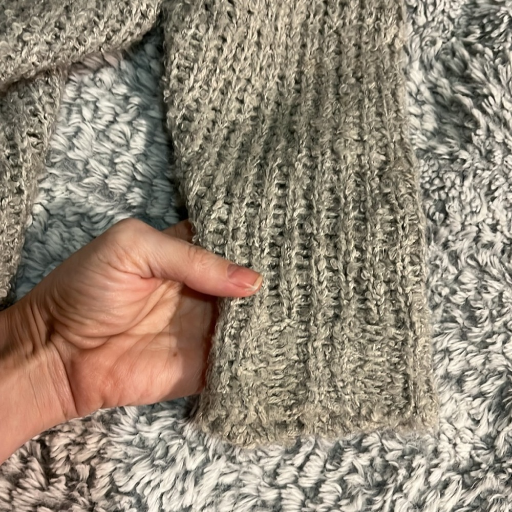 Soft grey sweater - Picture 4 of 4